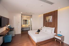 Gold Central Hotel by Haviland