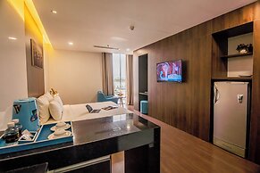 Gold Central Hotel by Haviland