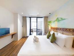 Gold Central Hotel by Haviland