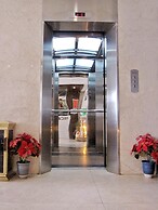 Gold Central Hotel by Haviland