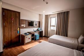 Gold Central Hotel by Haviland