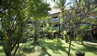 Bakung Beach Resort