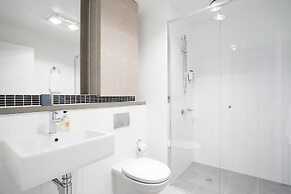St Kilda Central Apartment Hotel