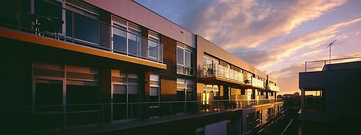 St Kilda Central Apartment Hotel