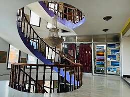 Hotel Centre Point