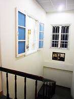 Lucky House Hotel