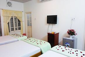 Lucky House Hotel
