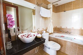 Grand Mango Hotel