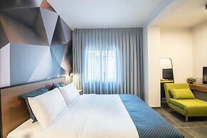 27 Montefiore TLV