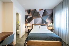 27 Montefiore TLV