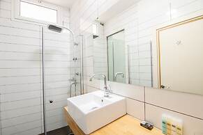 27 Montefiore TLV