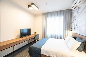 27 Montefiore TLV