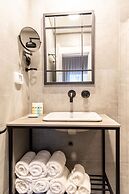27 Montefiore TLV