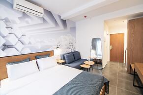 27 Montefiore TLV