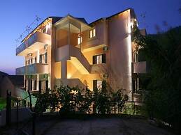 Alexis Apartments Benitses