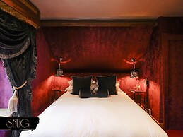 Crazy Bear Hotel-Stadhampton