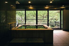 Hanamurasaki