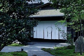 Hanamurasaki