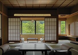 Hanamurasaki