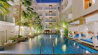 Grand Ixora Kuta Resort