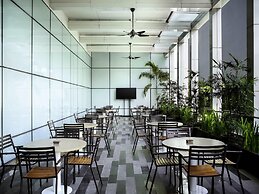 Grand Mercure Jakarta Harmoni