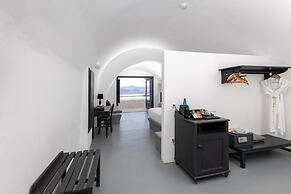 Grand Ambassador Santorini Hotel