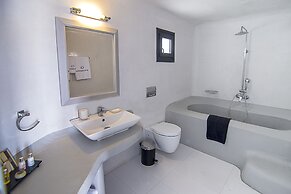 Grand Ambassador Santorini Hotel