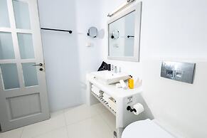 Grand Ambassador Santorini Hotel