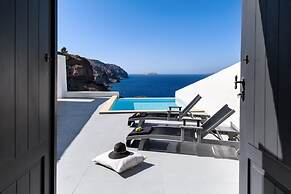 Grand Ambassador Santorini Hotel