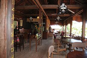 Rajabori Villas