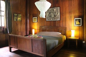 Rajabori Villas