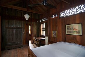 Rajabori Villas