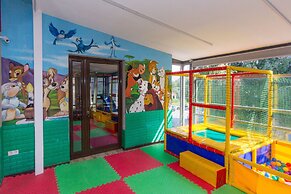 Hotel Lirak