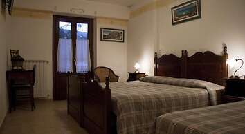 LH Hotel Paradiso