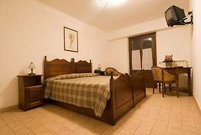 LH Hotel Paradiso