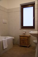 LH Hotel Paradiso