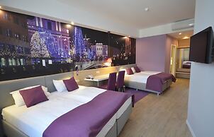 Emonec Hotel