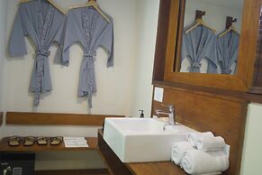 Arana Suite