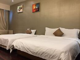 Silin Residence Poly World Trading Center