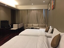 Silin Residence Poly World Trading Center