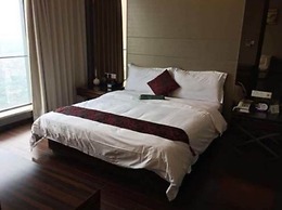 Silin Residence Poly World Trading Center