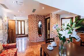 Galathea Hotel
