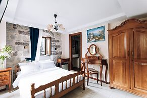 Galathea Hotel