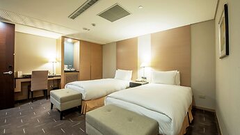 CHECK inn Select Taichung Dadun