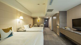 CHECK inn Select Taichung Dadun