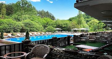 Best Western Plus Paradise Hotel Dilijan