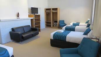 Customs House Hotel