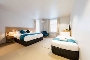 Customs House Hotel