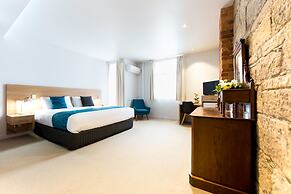 Customs House Hotel