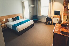 Customs House Hotel